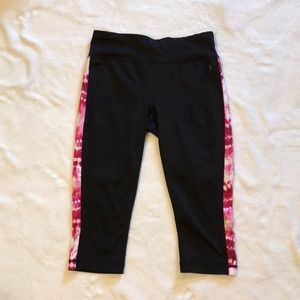 Danskin size small compression capris